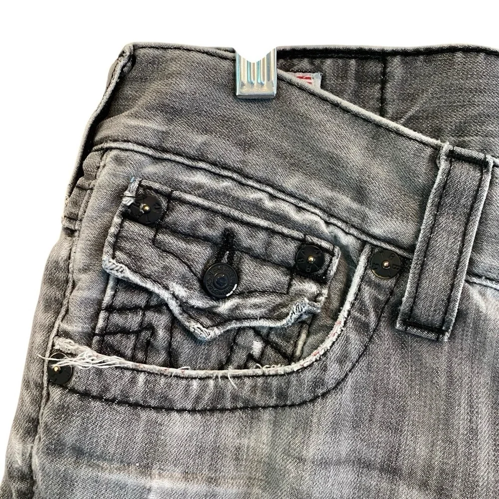 True Religion Ricky Jean Gray Wash Distressed Flap USA Straight Sz 31 Fit 32